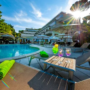 Hotel Cardinal St. Peter