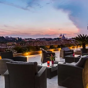 ** בית הארחה Navona Queen Rooftop איטליה