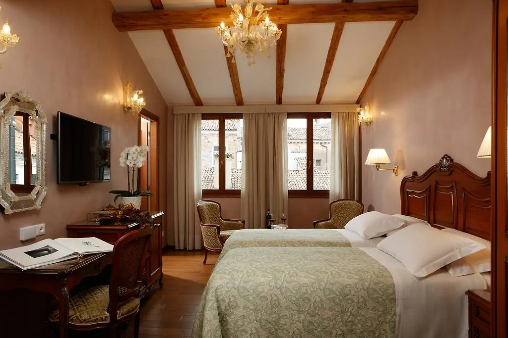 ****  Hotel Bisanzio Velence Olaszország